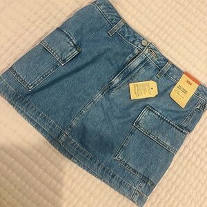 Levi’s 94’ Cargo Mini Jean Skirt